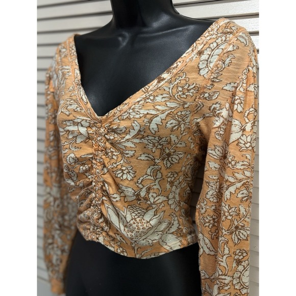 Free People Orange/White Floral Long Sleeve Crop Rouching V Neck Blouse Size XS - Picture 2 of 6